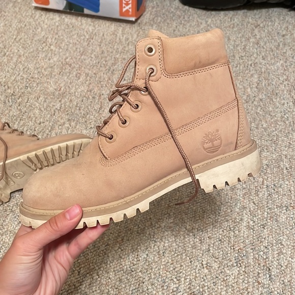 Timberland Boots - Picture 2 of 5